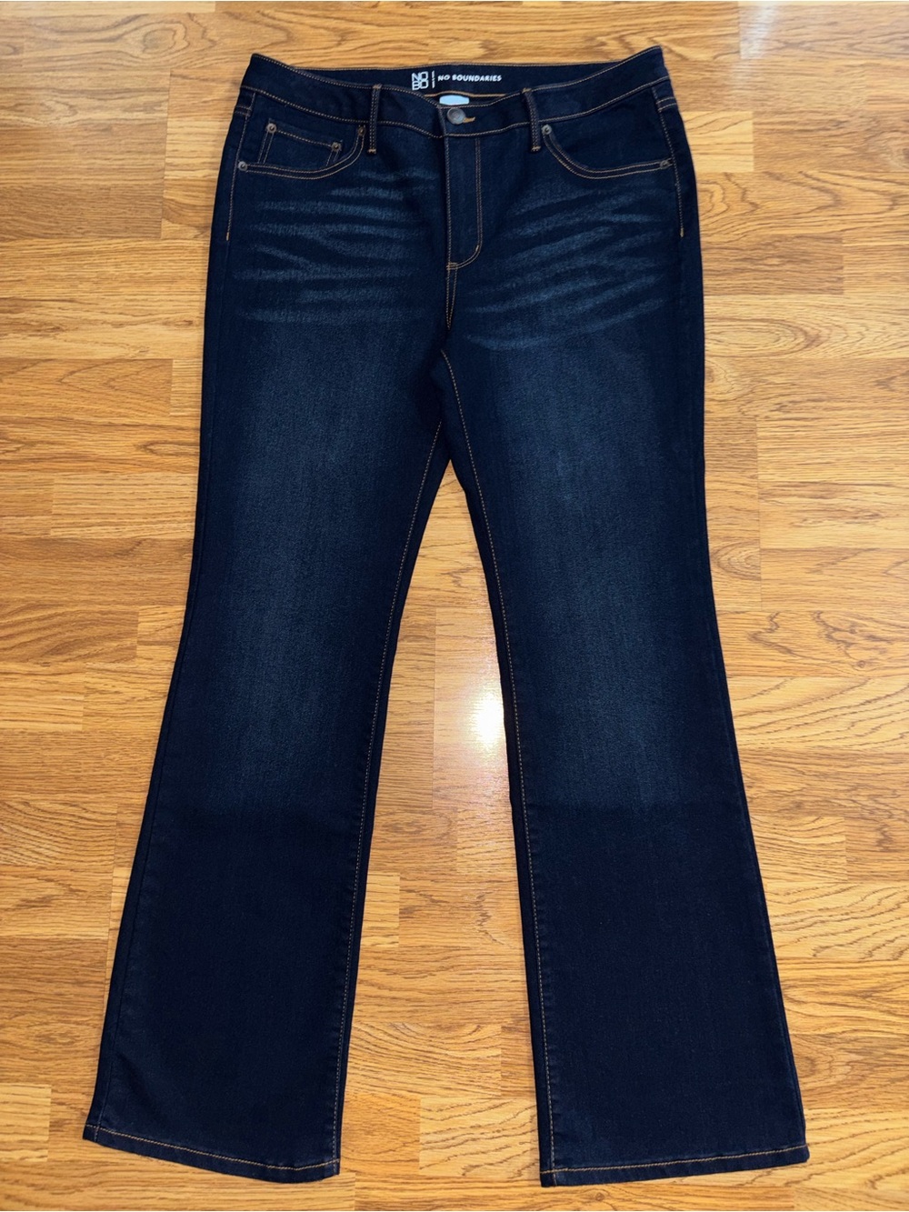 No Boundaries Bootcut Jeans Juniors Size 15 Very Dark Wash Stretchy Whisker Line